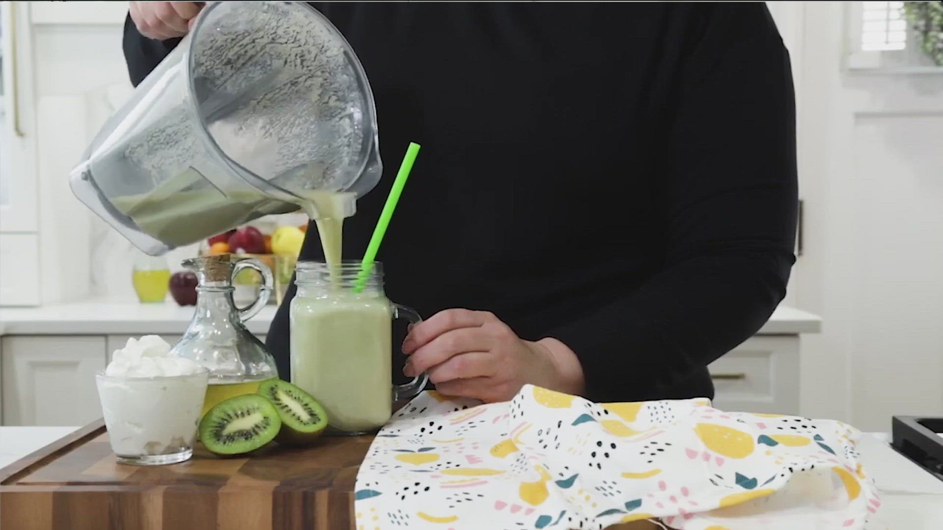 'Video thumbnail for Improve bowel Movement with this Green Smoothie'